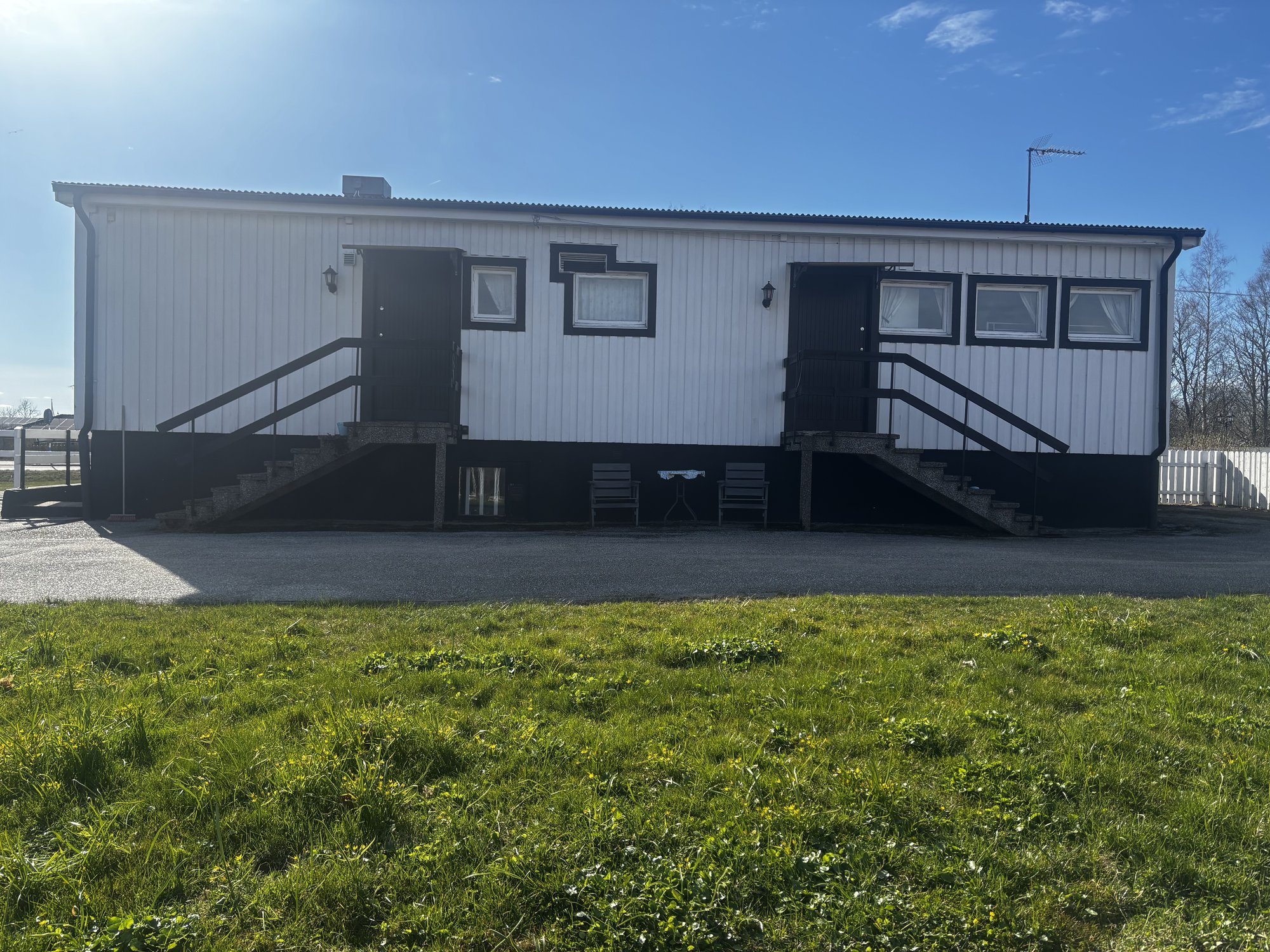 Baksidan av Hvilsten Vandrarhem